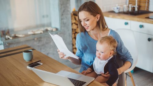 How to manage your finances when having a baby